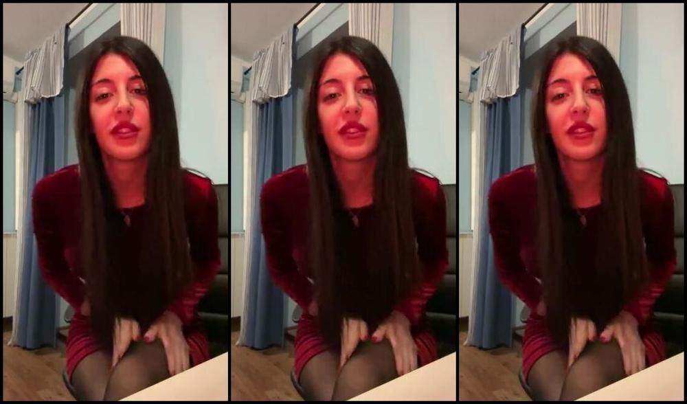 Sofia Ana Infinity Aka Infinityazzurra Foot Fetish 01 12 2024 Onlyfans Video Mi Levo Le Scarpe Prima Di Andare E Vi Metto I Piedi Sudati E Puzzolenti Con