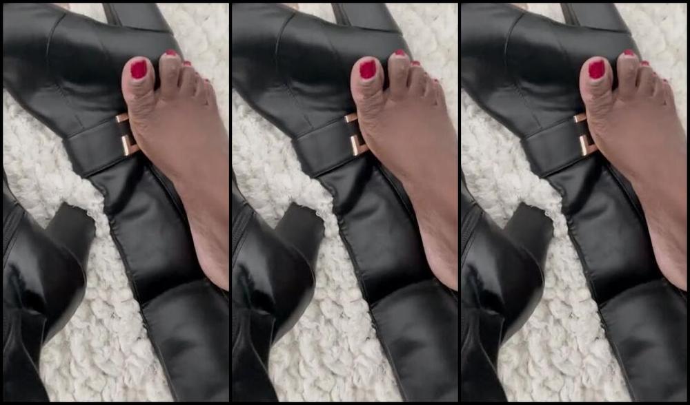 Madam Caramel Onlyfans Horrible Pedicure Smelling Feet And You Will Do All I Tell You