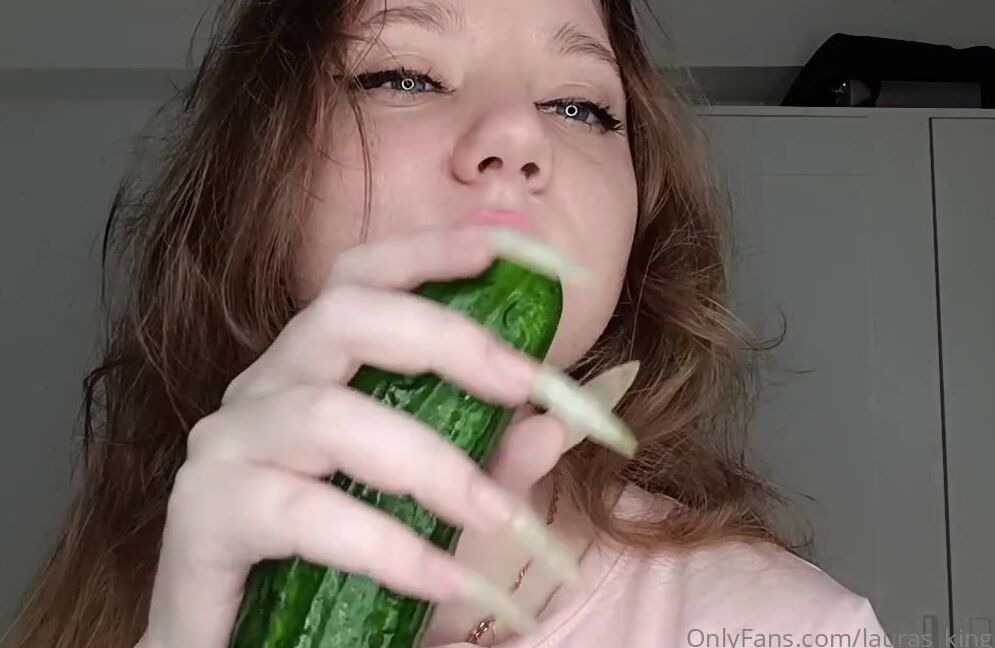 Lalalaura Nicknamed Lauras Kingdom 08 13 2024 Onlyfans Video Kira Cucumber Claw Talk