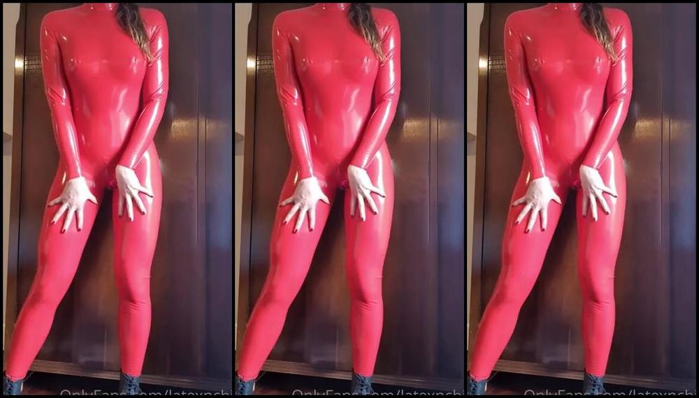 Goddess Lexi Chill Nicknamed Latexnchill Onlyfans The Music For Britney Spears Oops I Did It Again Was One Of My First Pieces