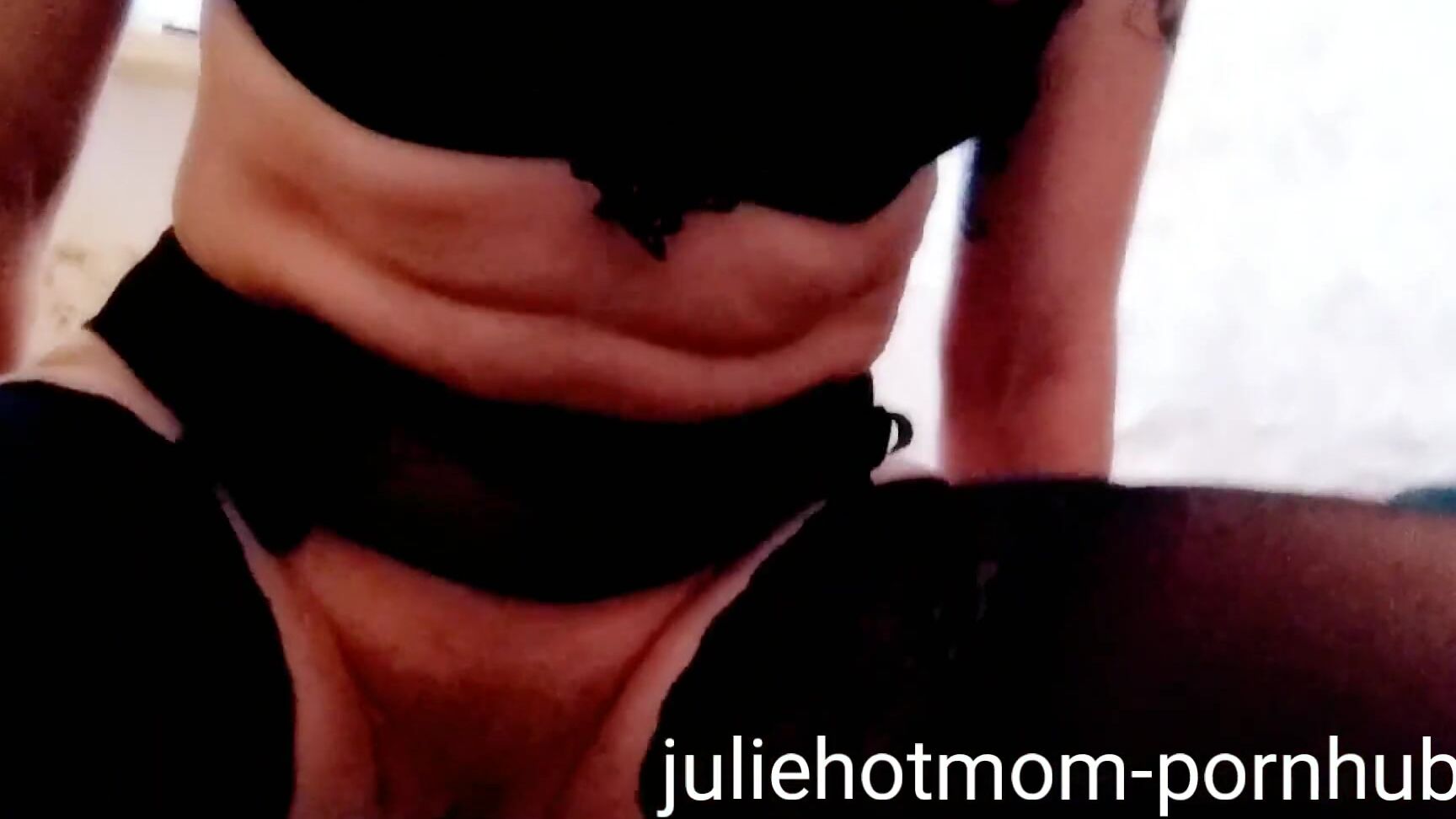 juliehotmom Il baise sa belle mere infidele par . BEST MOM JULIEHOTMOM Pornhub