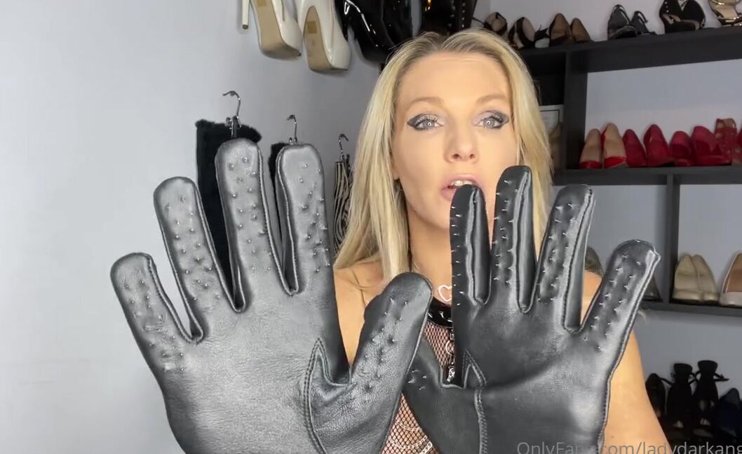 Ladydarkangeluk Onlyfans Vampire Gloves