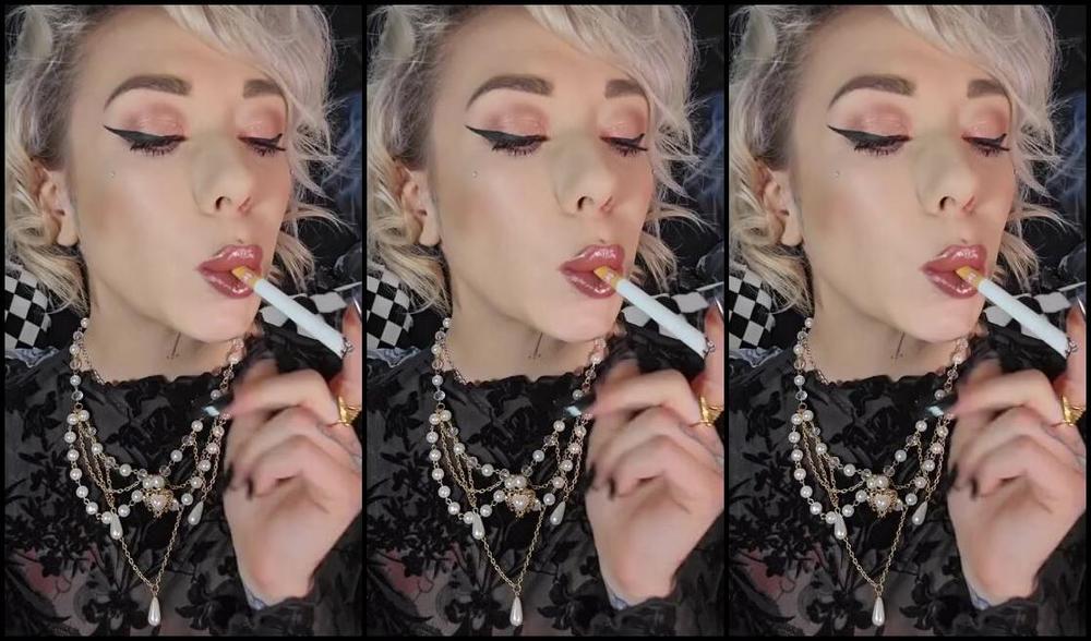 Queen Kinkerbell Nicknamed Kinkerbell23 Onlyfans Close Enough To Taste Ive Been Recently Inspired By A Close Up Custom Video Request