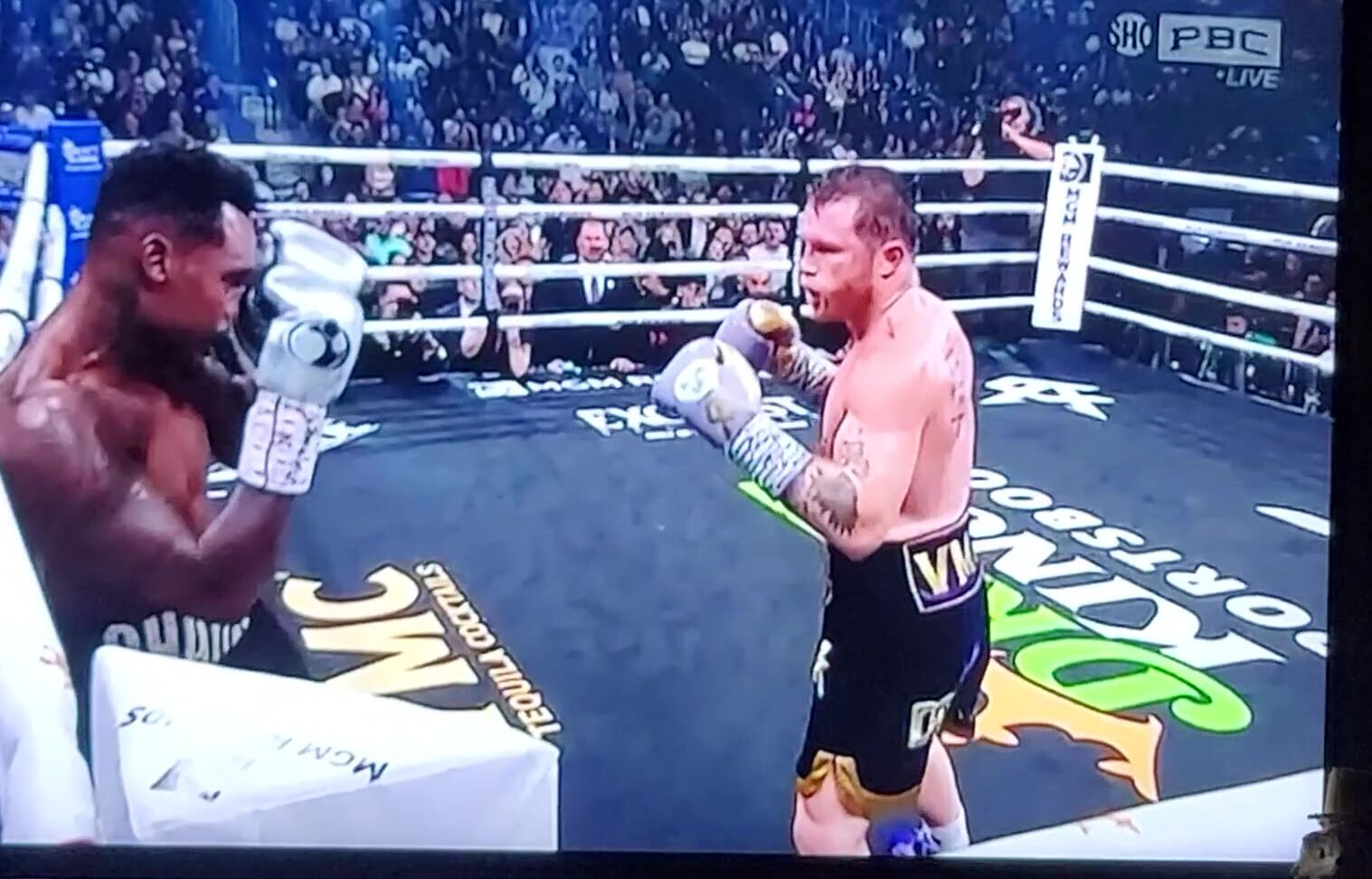 Tati Lush 3034384195 10 01 2023 Night