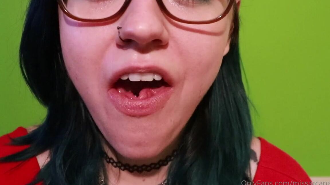 Missarcanaplus Nicknamed Missarcanaplus Onlyfans Ive Been Getting A Tonnnn Of People Asking About Tongue Content Lately So Heres A Little Mouth