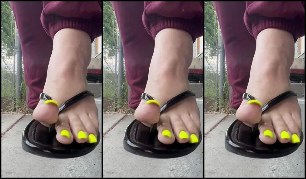 Aminamarie Onlyfans Some Flip Flop Action I Ve Been On My Ig Trying To Promote But I Ll Be Taking A Break And Putting