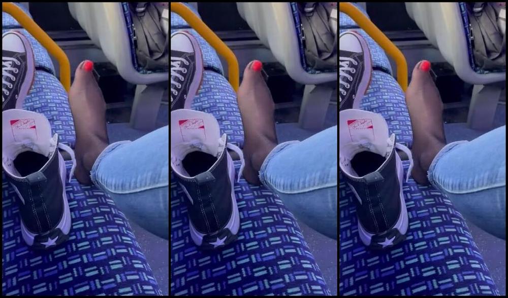 Anas Socks Nicknamed Anas Socks Onlyfans Chucks Nylons Happy Toesday