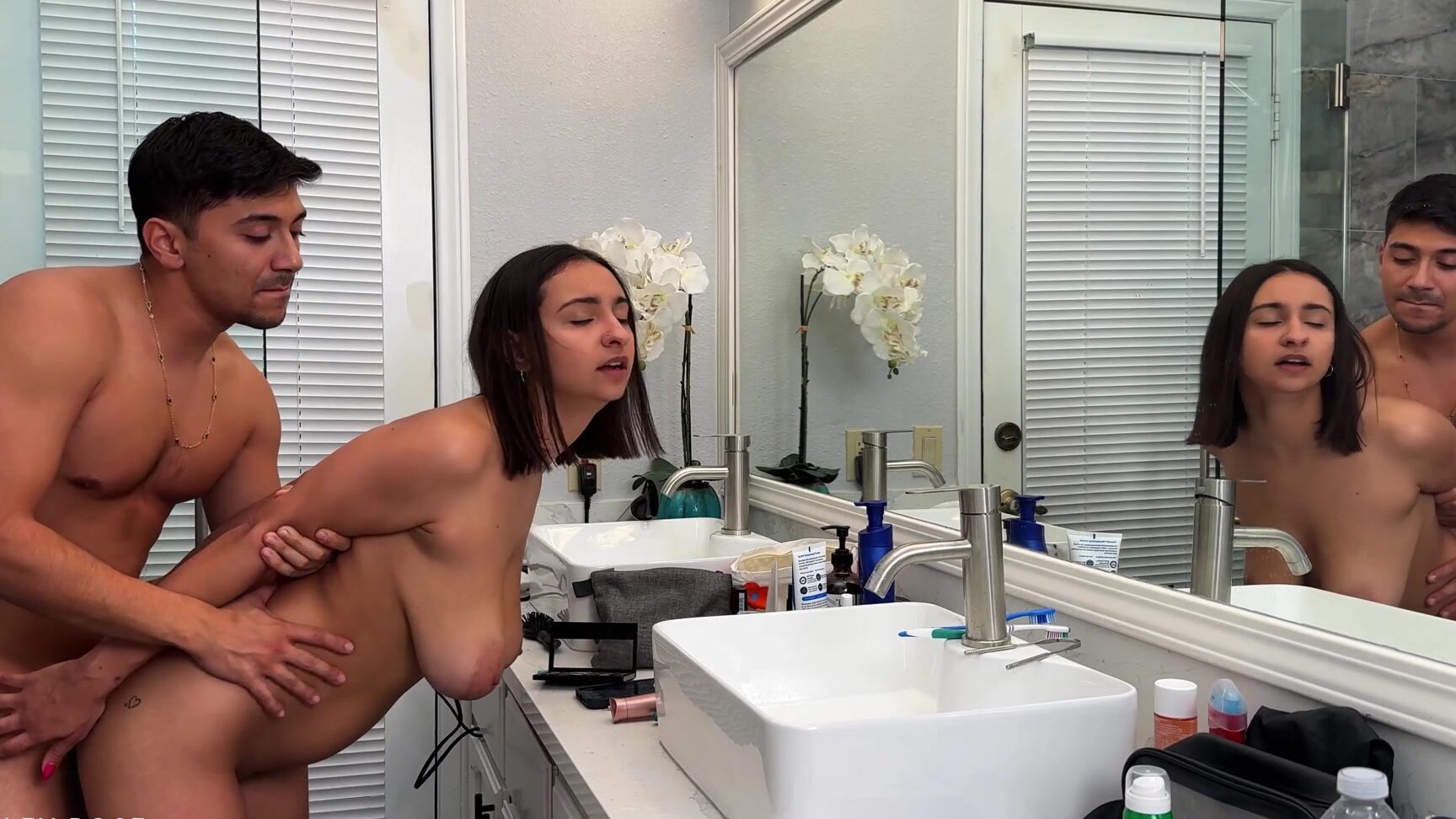 Haileyrosexxx Getting Fucked Free Use While Doing My Makeup Onlyfans XXX