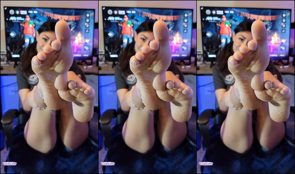 Cookiesbby I Love Taking A Break From Gaming To Tease