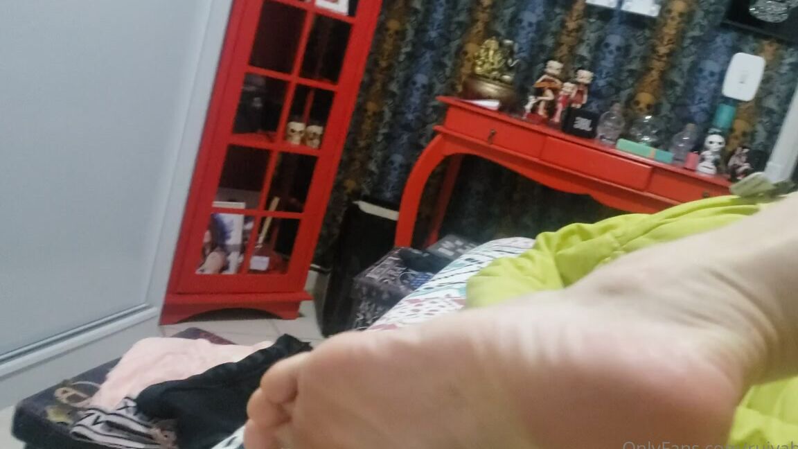 Ruivabraba 2292320972 12 04 2021 Pezinhos Rosinhaa