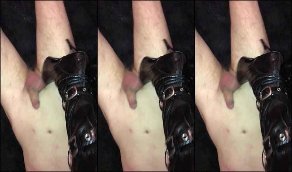 Lady Dark Angel Nice Bit Of Trampling Clip