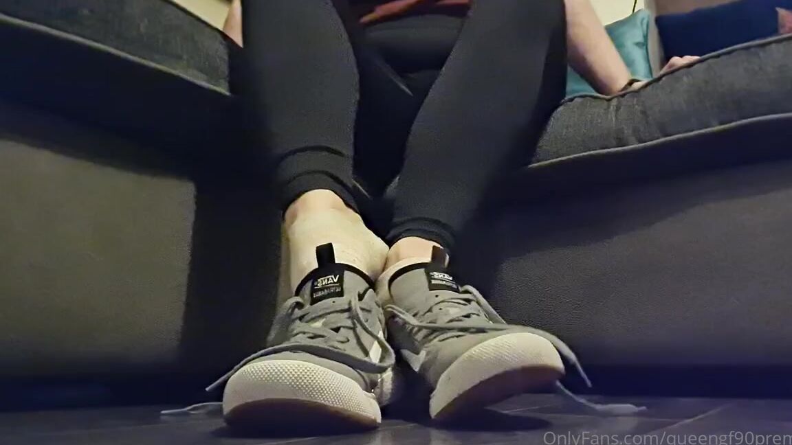 The Foot Queen Of England Aka Queengf90Premium Onlyfans Video 222