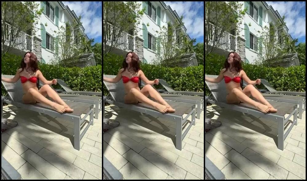 Livia Love Nicknamed Livialovex Onlyfans Spend A Day In The Sun With Me Pls Send Good Weekend Vibes My Way Tx