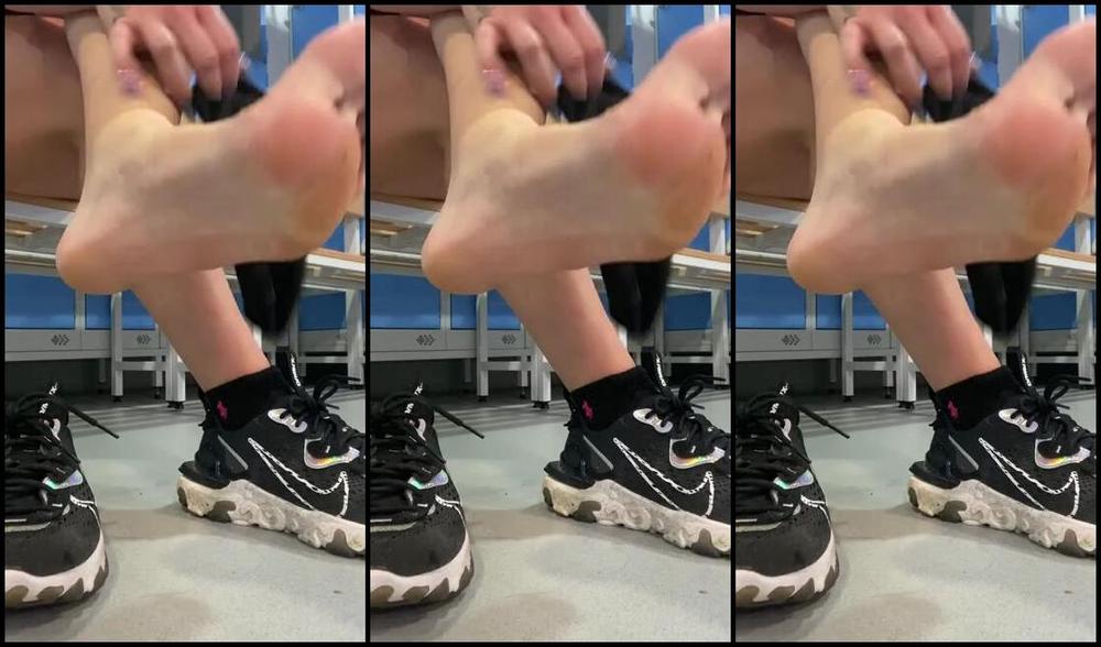 Daddy Serena Nicknamed All4Serenab Femdom 06 17 2021 Onlyfans Video Post Gym Feet