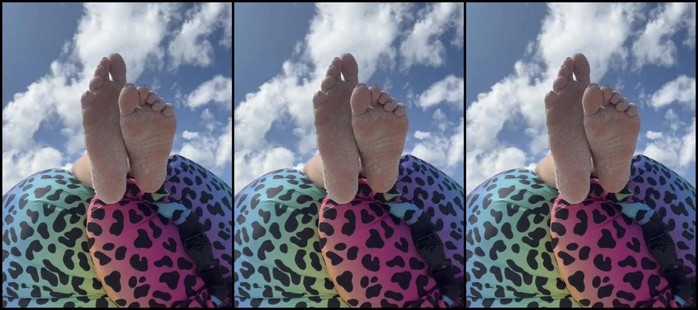 Nicolethedivine Foot Fetish 10 04 2024 Onlyfans Video Sunny Amp Sandy Days Somewhere In Florida