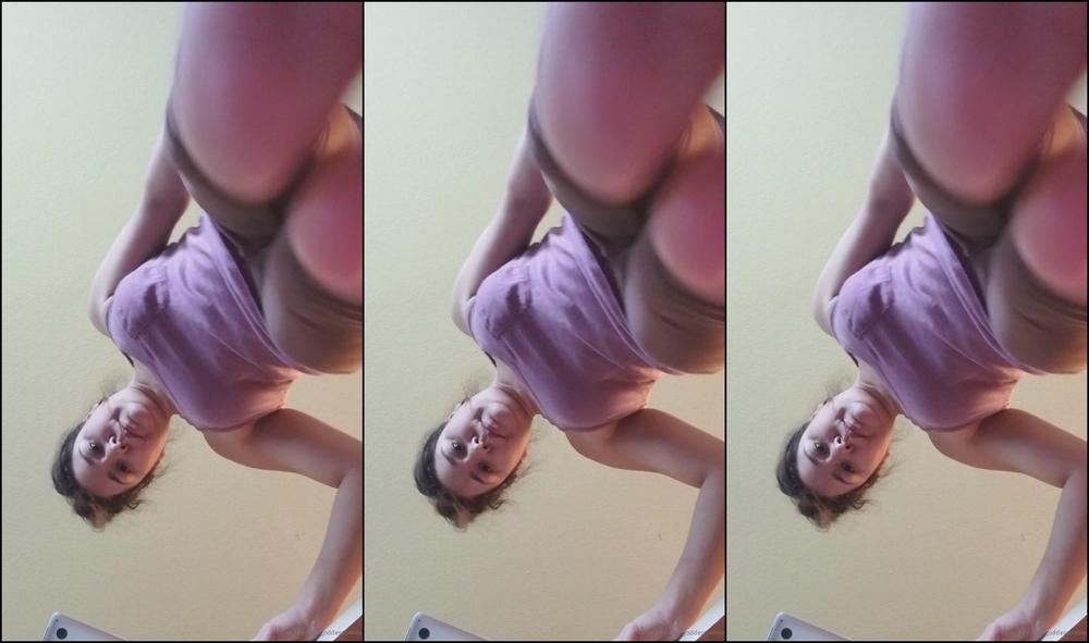 Goddessolestx Tiny Man Is Crushed By Your Giant Goddess