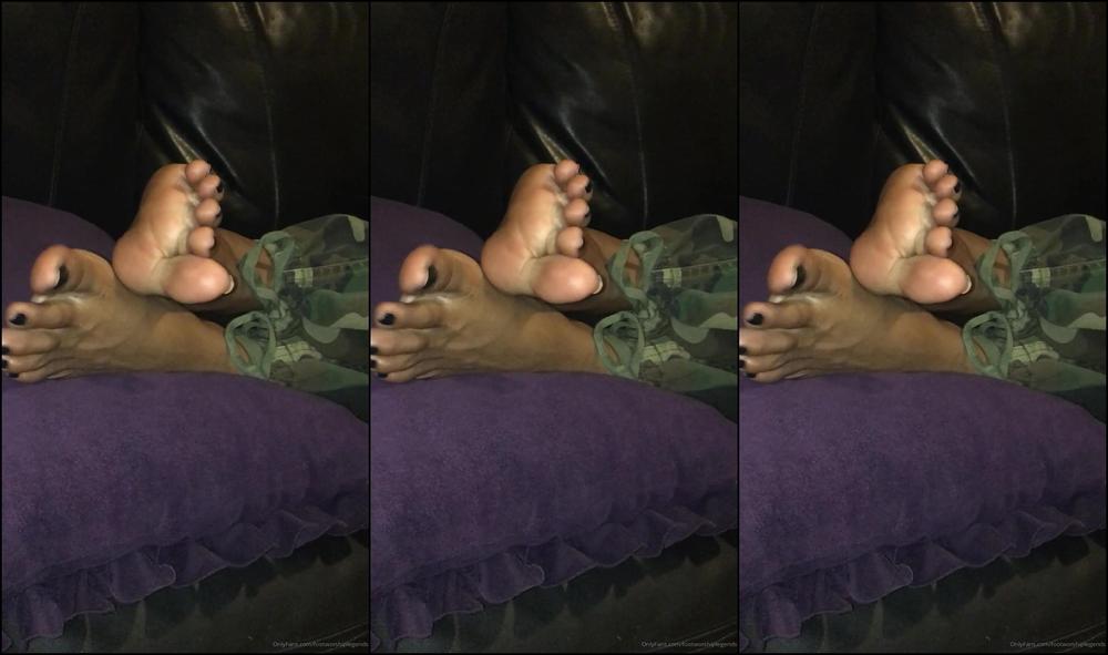 Enjoyyourfetish Sensual Scrunching Foot Play With U Yoursolection