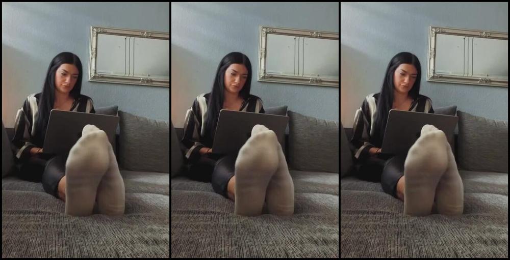 Goddessmona 91 Onlyfans Bei Dieser Aussicht Wirst Du Doch Nur Zu Gerne Ignoriert Hm With This View You Love To Be Ignorep