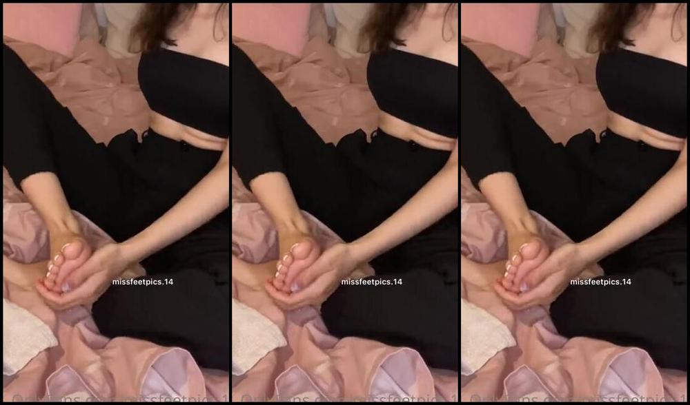 Alia Lizza Nicknamed Missfeetpics14 Onlyfans First Full Self Worship Video On Here Let Me Know What You Think And Hopefully We Can Do This Agai
