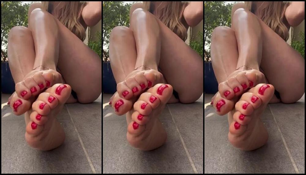Simply Milena Nicknamed Simplymilena Onlyfans Whats More Important To You How Perfect The Pedicure Is Or How Soft The Soles Are