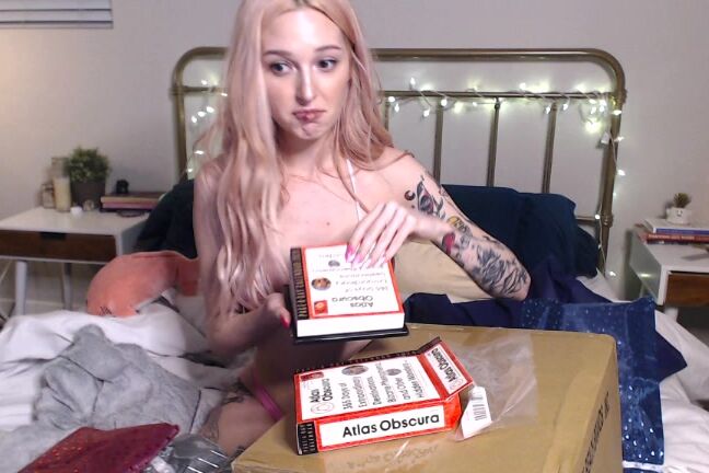 "HARPERMADI" tattoos, christmas, sfw opening christmas gifts manyvids