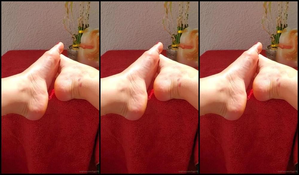 Fly Girl Nicknamed Flygirl76 04 03 2020 Onlyfans Video So Close You Can Almost Feel Them 936