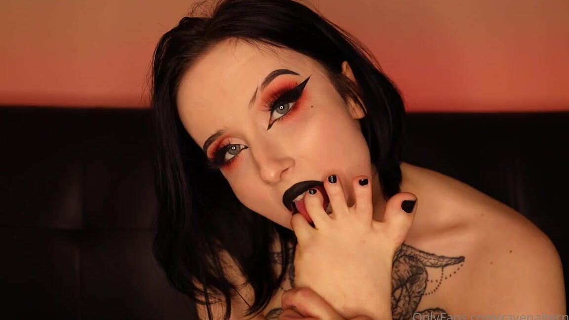 Raven Alternative Nicknamed Ravenalternative 09 18 2022 Onlyfans Video Self Worship Is Best Worship 5U