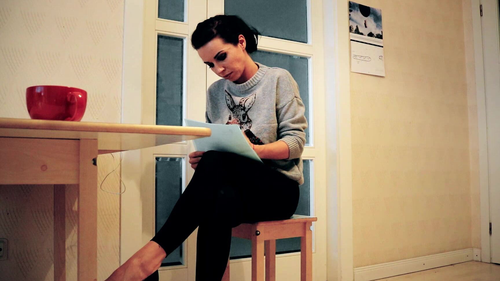 Feetfundoll Lazy Stretching Voyeur