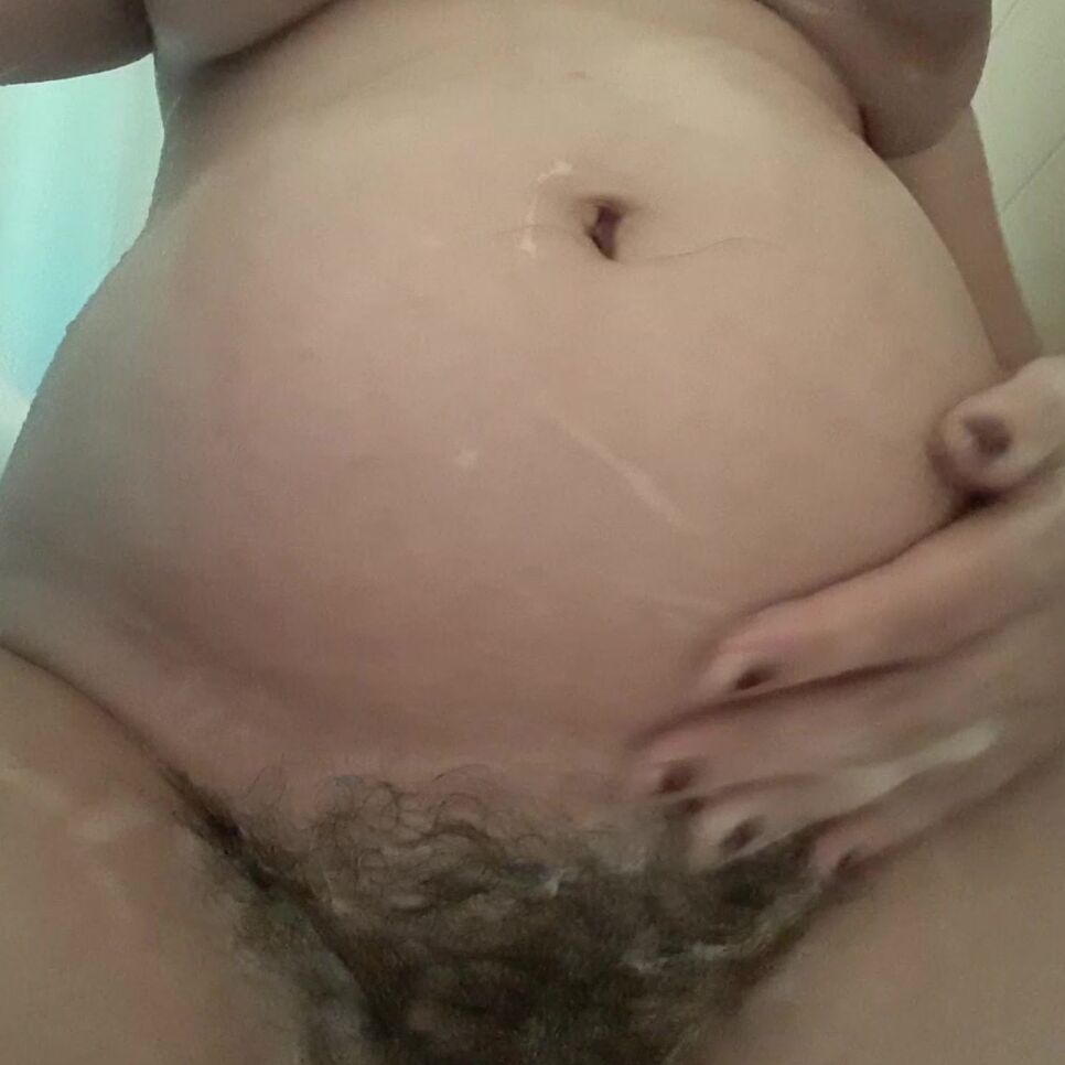 Stevie Layne Pregnant Milf Wash Hairy Unshaved Pussy