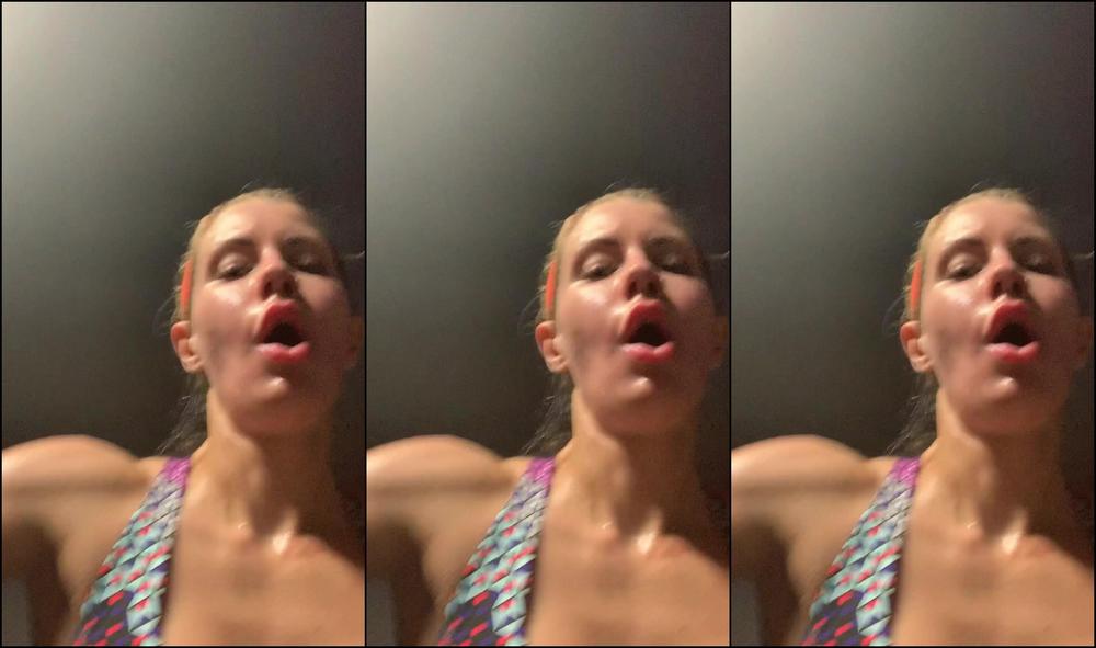 cassiebenderfit-06-07-2021-2155304556-the-echo-bike-is-no-joke-i-hopped-on-it-after-a-glute-buster-program-on-the-treadmill-