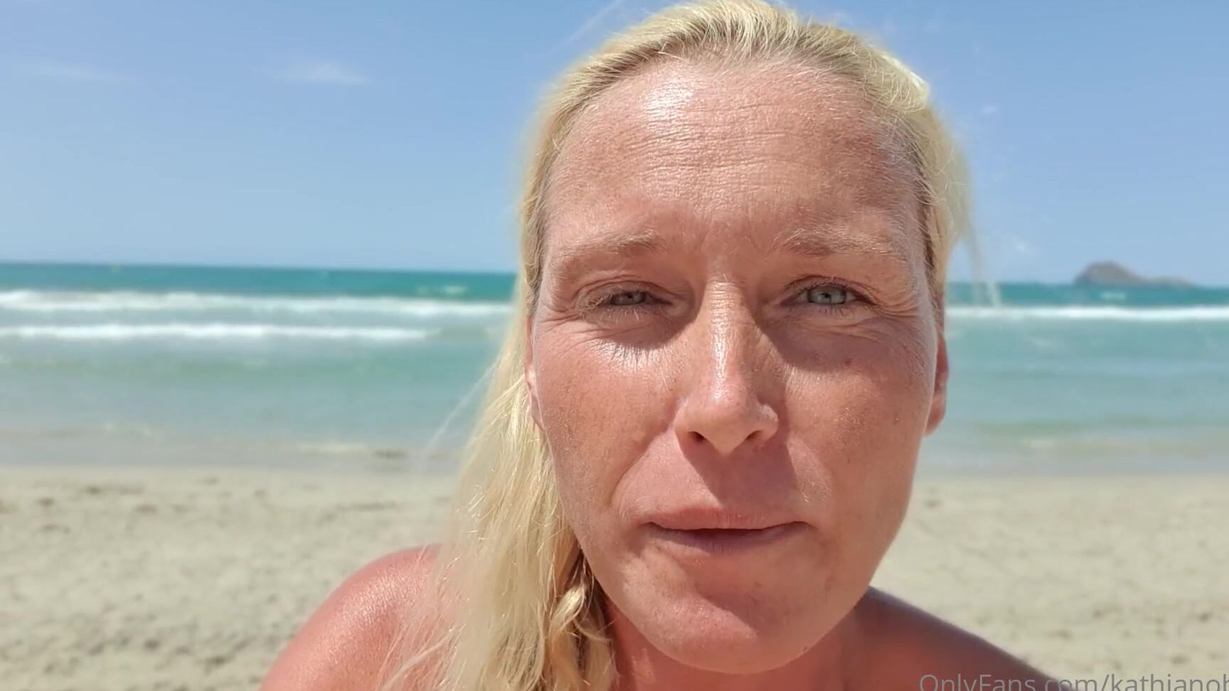 Kathianobilixx I Don T Like To Ruin Our Day But I Just Got Few Weird Dm So Here Is The