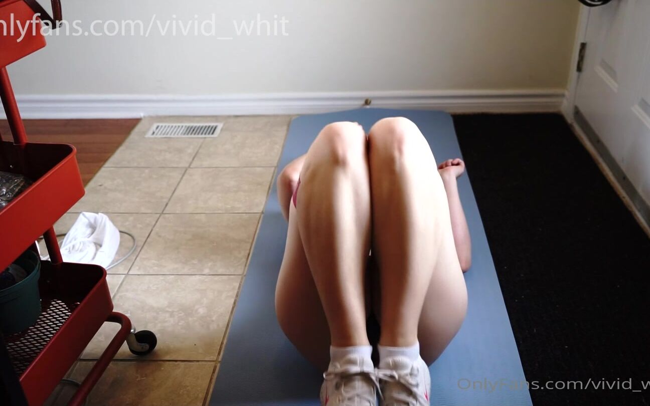 Vivid Whit Wanna Watch A Mini Workout Sets X Banded Bodyweight Squats Sets X Trx Rows