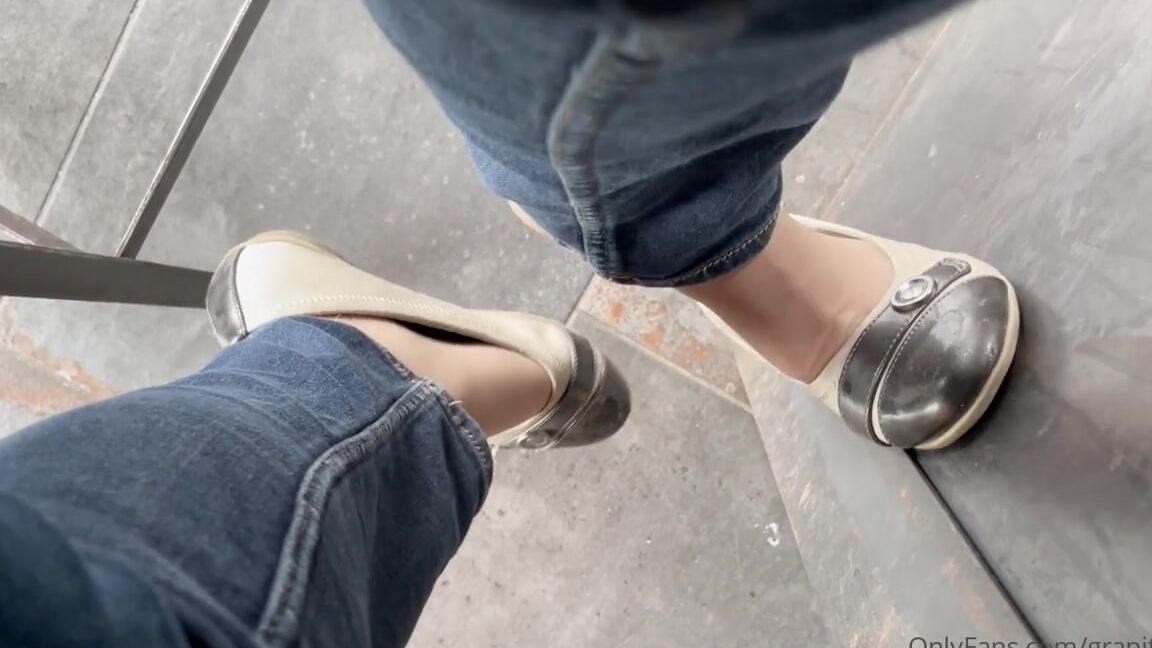 Shawna Nicknamed Granitegirl Onlyfans Lunch At The Hop Grind 3