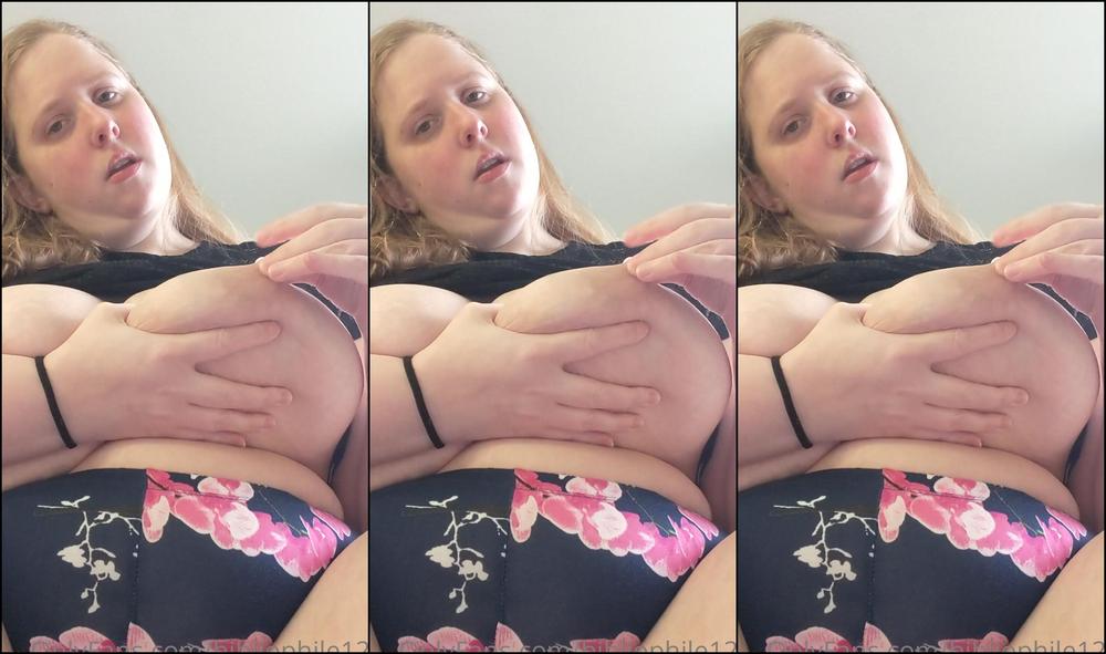 Bibliophile120 2387461578 03 09 2022 And A Side Of Titties