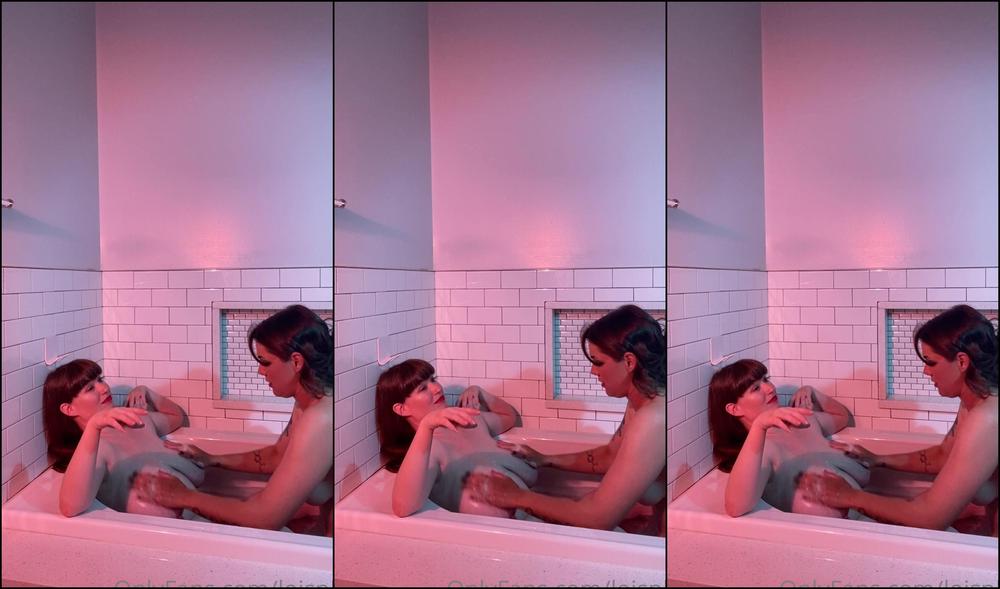 Loisplz Droseraxxx And I Got Super Sensual In The Bathtub As She Massaged My Tits And I Massaged