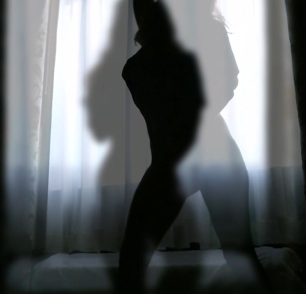 Vibrator,Dancing,Redhead squishergirl dawn with ora ManyVids