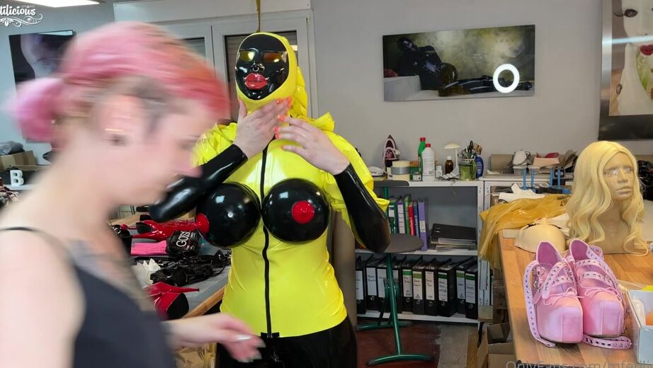 Mfetilicious Dressing Up In The Second Outfit On Saturday I Really Liked This Yellow Outfit Especiall