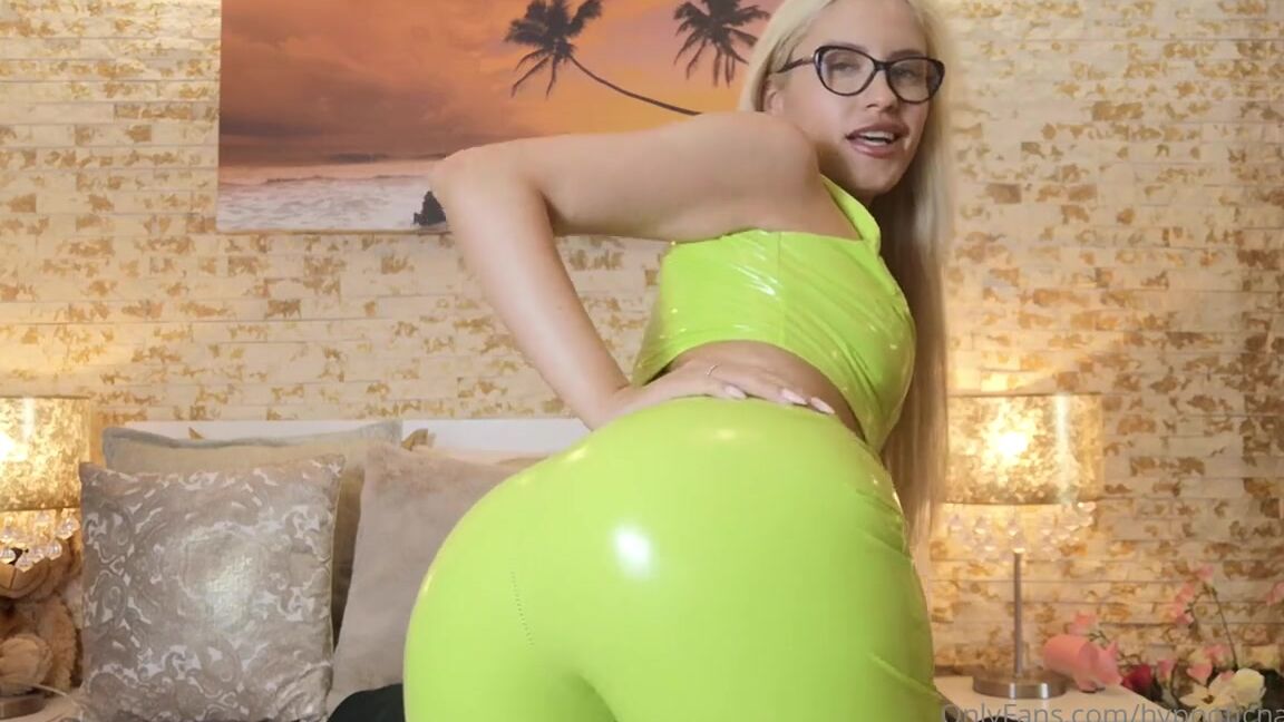 Goddess Natalie Nicknamed Goddessnatalie Onlyfans My Ass Vs Your Account Is A Tough Game To Play