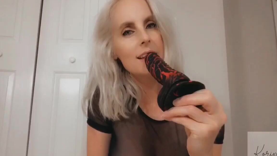 Korixoxo Deepthroat Sloppy Bj