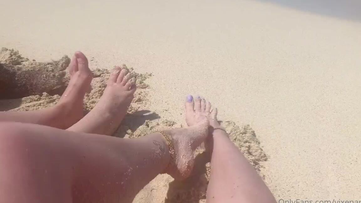 Vixenarches Onlyfans Talking About Feet With My Friends On The Beach One Of Them Is Thinking About Making A Page