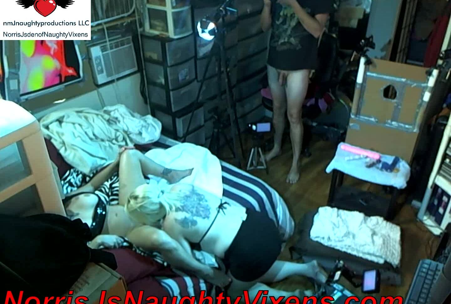 "nmjnaughtyvixens" blonde, blowjob, fucking, photoshoot, webcam My Old lady brings over a model for me manyvids