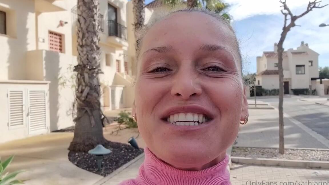 Kathianobilixx Findom 03 10 2023 Onlyfans Video Enjoy Your Friday My Dears Thats How My Day Started I Need A Bigger Car