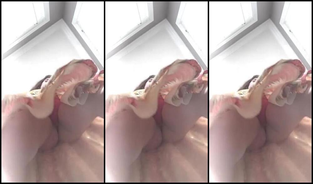 Ms Tomorrow Nicknamed Dommetomorrow Onlyfans Video Clip A Very Milfy Upskirt Monday