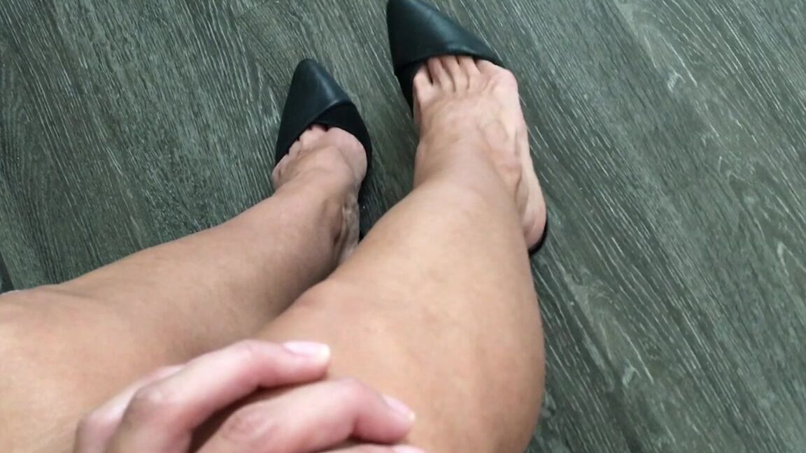 Cassandracruz Selfie Stick With Mule Slapping