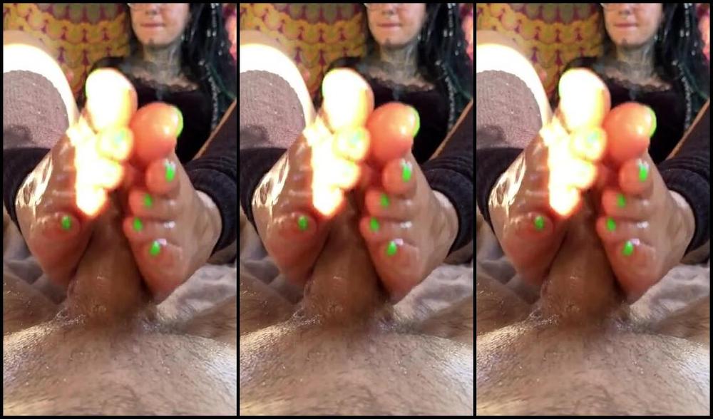 Freakyfjondaxxx 11 03 2024 Onlyfans Video Part One Of Pleasuring Him With My Feet For The First Time Ever If You