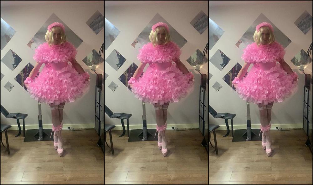 Lady Dark Angel My Sissy Jayne Practicing Her Courtesy