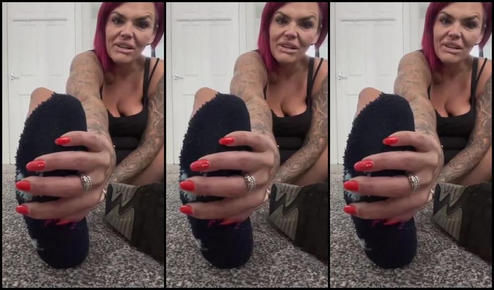 Msmaddy Aka Madsoles 1 Onlyfans Just Finished Doing My Workout Now It S Time For You To Enjoy These Feet