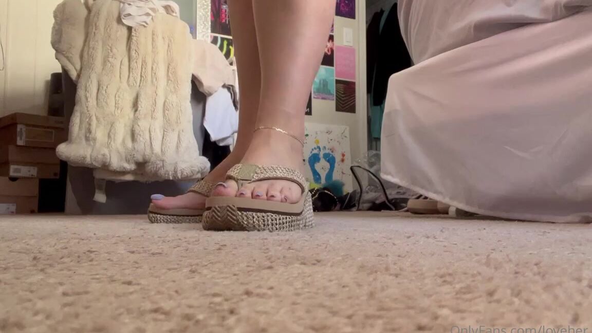 Loveher Toes Nicknamed Loveher Toes Onlyfans Going Through All My Sandals Wait Until You See All Of Them