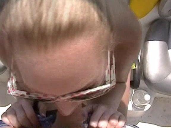 Bouncybritney On The Lake Boat Bj And Facial