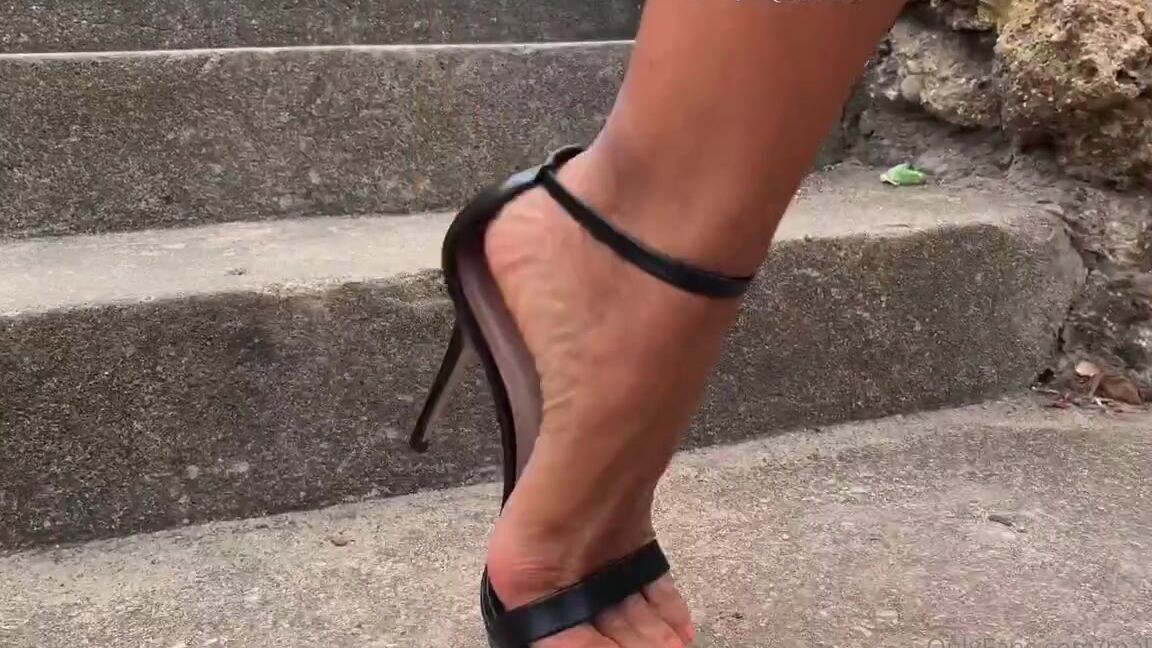 Malivisia Nicknamed Malivisia Onlyfans 08 06 2022 Praia De Santa Cruz Portugal Sabes O Ponto De Vista Que Tu Mais Gostas